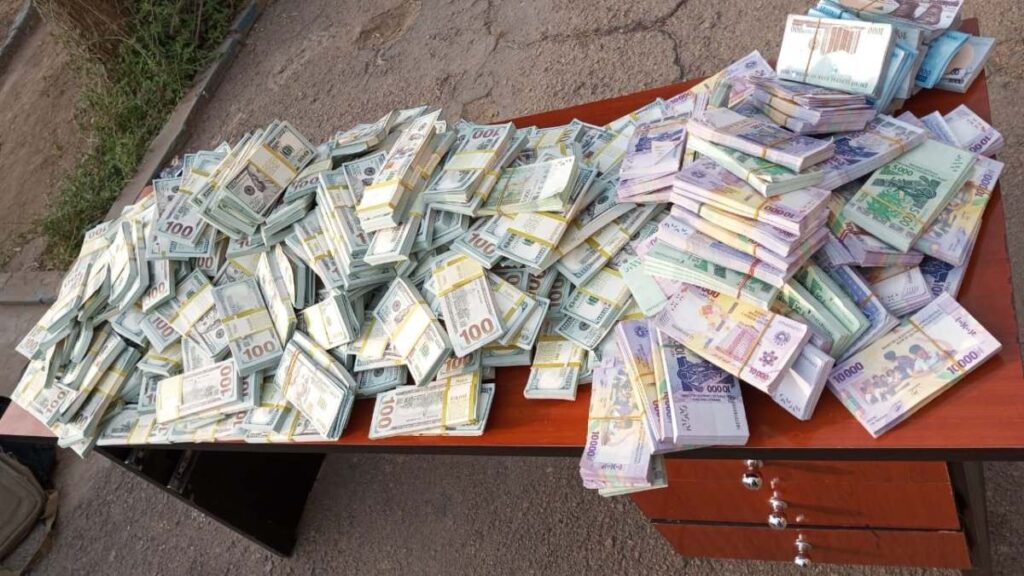 Police Arrest 3 with N100bn Fake Foreign Currencies