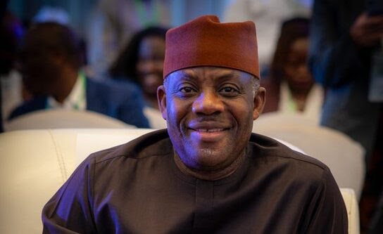 FG Scraps Foreign Scholarships